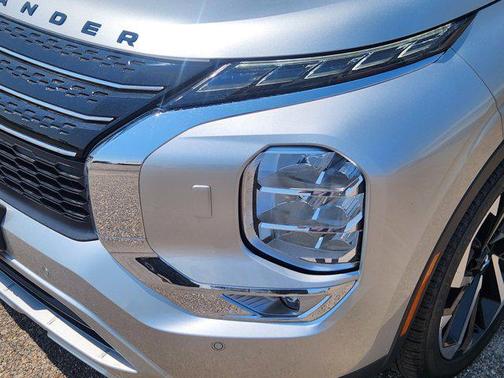 2025 Mitsubishi Outlander PHEV SE S-AWC