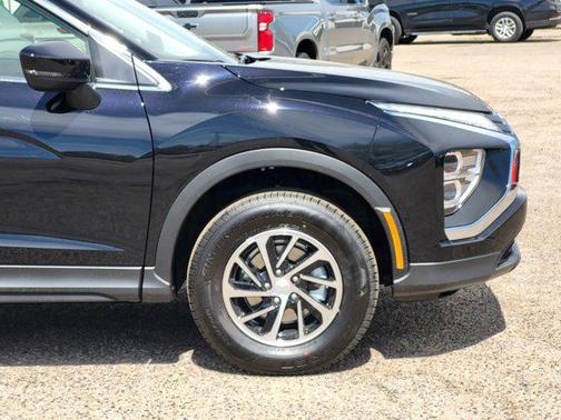 Labrador Black Pearl 2026 Mitsubishi Eclipse Cross ES