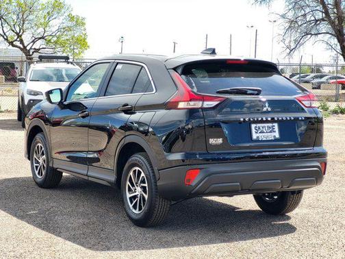 Labrador Black Pearl 2026 Mitsubishi Eclipse Cross ES