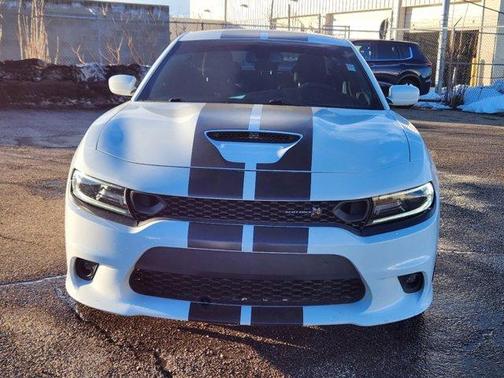 Photo 5 of 30 of 2019 Dodge Charger Scat Pack