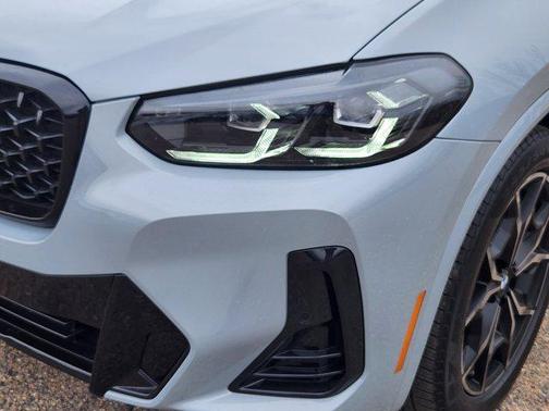 2025 BMW X4 xDrive30i