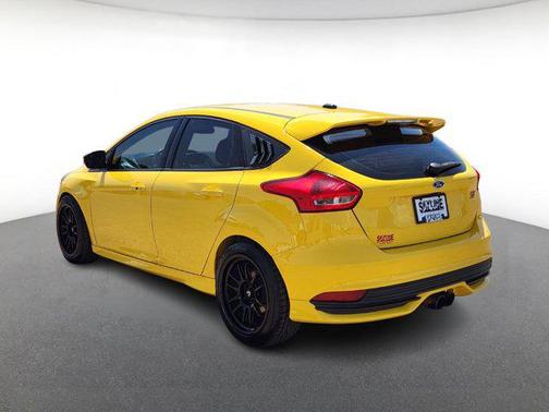 2017 Ford Focus ST