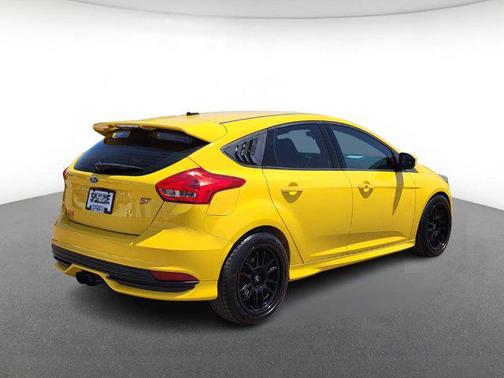 2017 Ford Focus ST