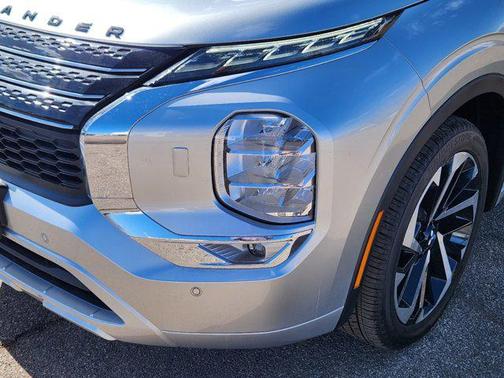 2025 Mitsubishi Outlander PHEV SEL