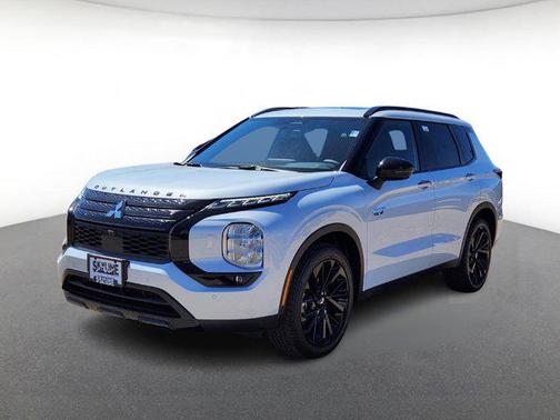 2025 Mitsubishi Outlander PHEV SEL