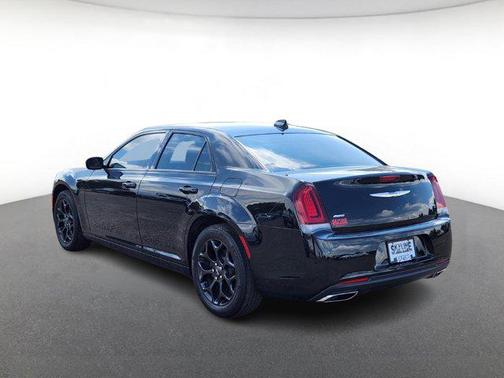 2019 Chrysler 300 S