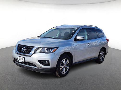 2019 Nissan Pathfinder SV