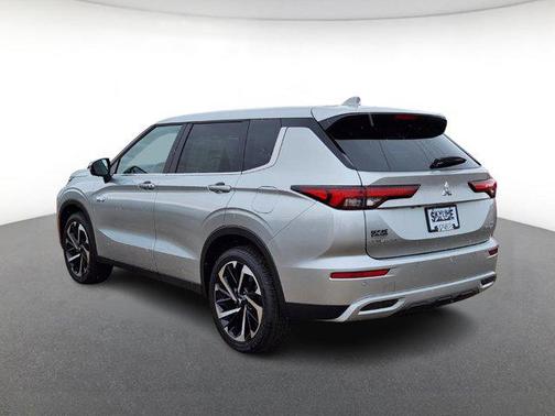 2025 Mitsubishi Outlander PHEV SE S-AWC
