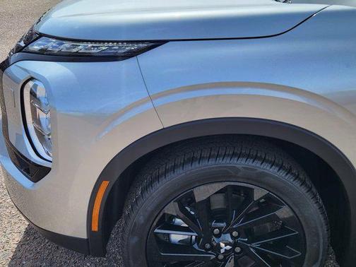 2025 Mitsubishi Outlander PHEV SEL