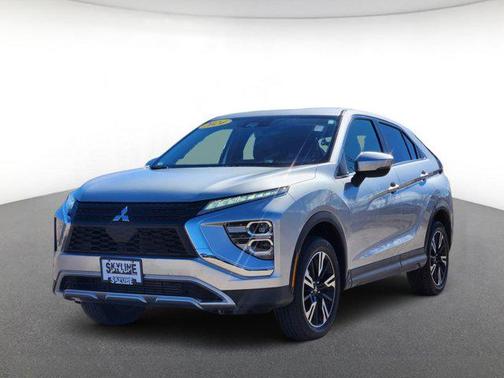 Labrador Black Pearl 2024 Mitsubishi Eclipse Cross SE