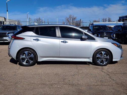 2022 Nissan Leaf SV 40 kWh