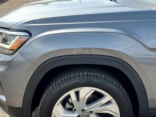 2023 Volkswagen Atlas 3.6L SE w/Technology