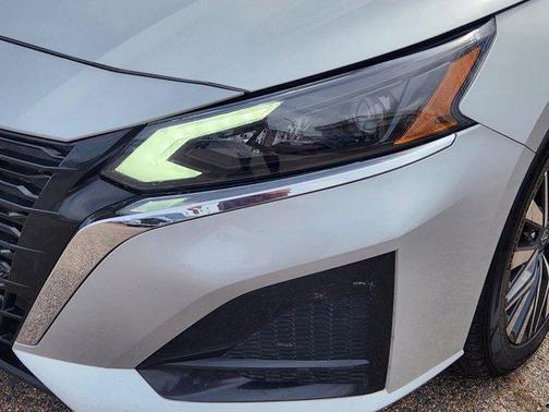 Brilliant Silver Metallic 2024 Nissan Altima 2.5 SV