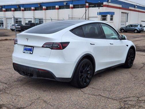 2023 Tesla Model Y Long Range Dual Motor All-Wheel Drive