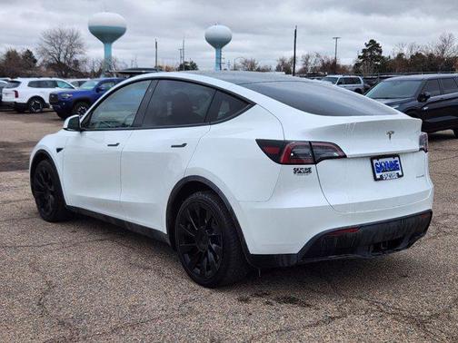 2023 Tesla Model Y Long Range Dual Motor All-Wheel Drive