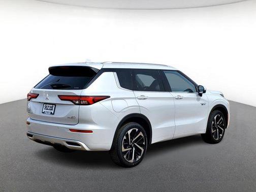 2025 Mitsubishi Outlander PHEV SEL