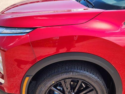 2025 Mitsubishi Eclipse Cross LE