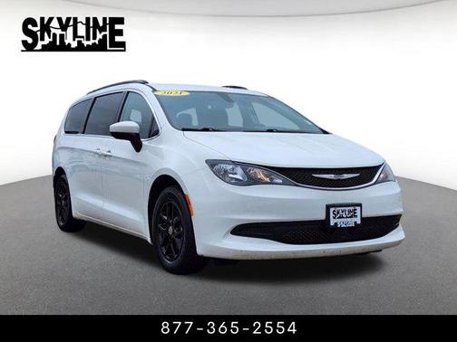 2021 Chrysler Voyager LXI