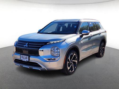 2025 Mitsubishi Outlander PHEV SEL