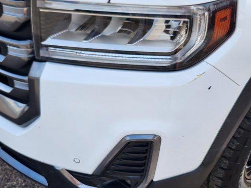 2022 GMC Acadia AWD AT4