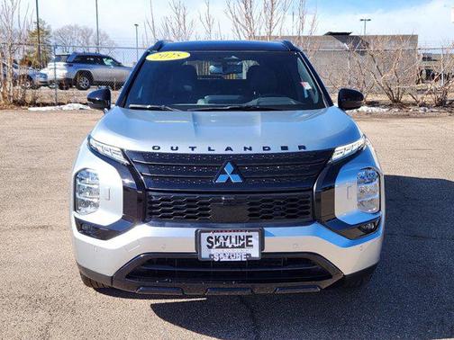 2025 Mitsubishi Outlander PHEV SEL