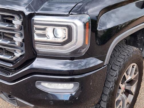 Onyx Black 2017 GMC Sierra 1500 SLT