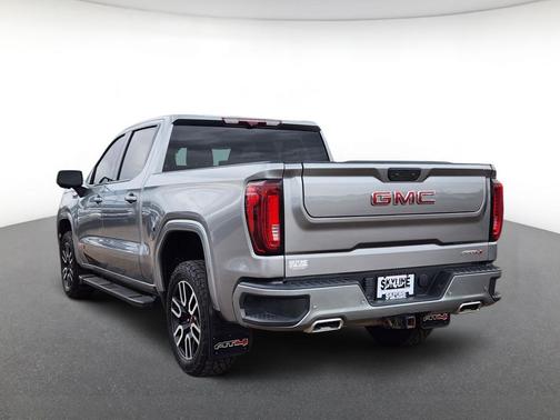 Sterling Metallic 2023 GMC Sierra 1500 AT4