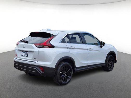 2025 Mitsubishi Eclipse Cross LE