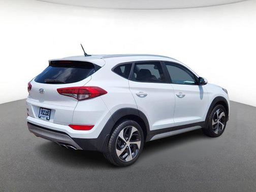 2017 Hyundai TUCSON Sport
