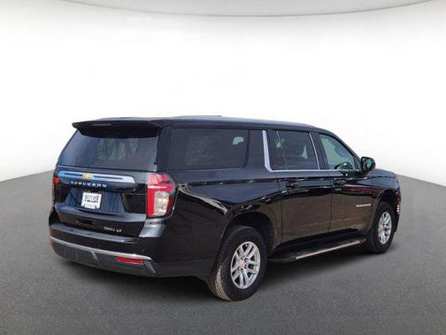 2023 Chevrolet Suburban LT