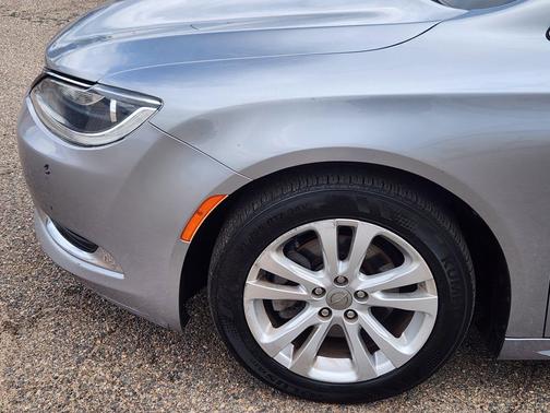 Billet Silver Metallic Clearcoat 2016 Chrysler 200 Limited