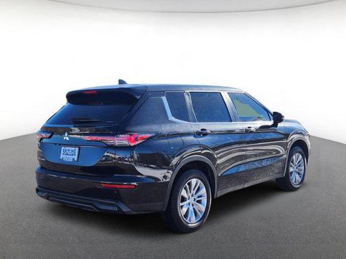 2025 Mitsubishi Outlander ES 2.5 S-AWC