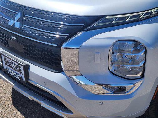 2025 Mitsubishi Outlander PHEV SEL