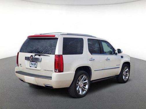 2014 Cadillac Escalade Platinum Edition