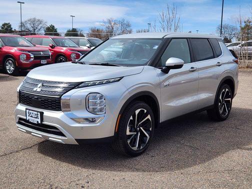 2025 Mitsubishi Outlander PHEV SE S-AWC