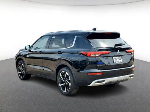 2025 Mitsubishi Outlander PHEV SEL