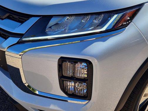 2025 Mitsubishi Outlander Sport SE