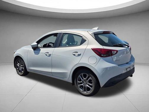 Icicle 2020 Toyota Yaris Sedan LE