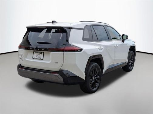 Ice Cap 2026 Toyota RAV4 SE