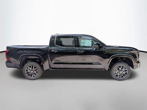 2025 Toyota Tundra Hybrid Platinum