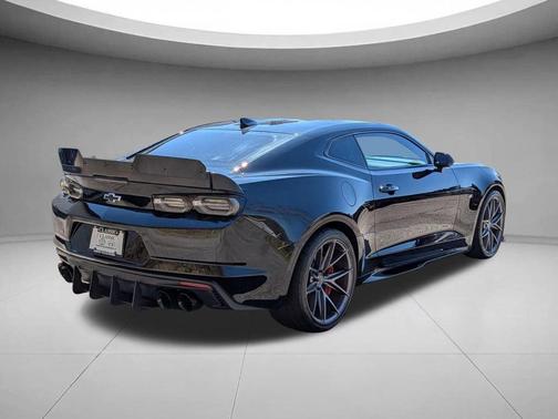 Black 2021 Chevrolet Camaro 1SS
