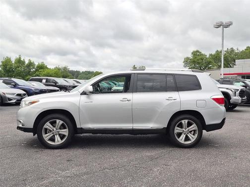 Classic Silver Metallic 2013 Toyota Highlander Limited