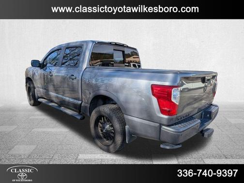 2019 Nissan Titan SV