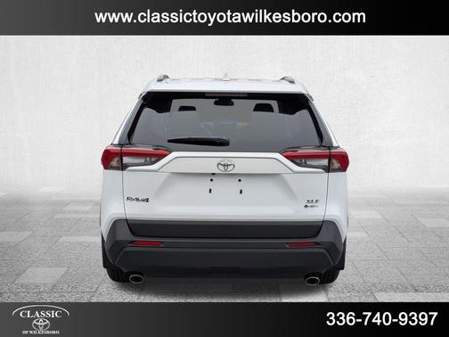 2025 Toyota RAV4 Hybrid XLE