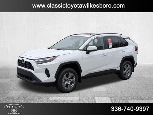 2025 Toyota RAV4 Hybrid XLE