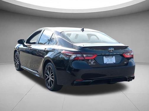 Midnight Black Metallic 2024 Toyota Camry SE