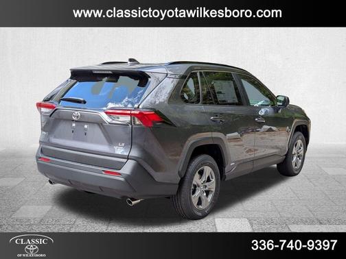 2025 Toyota RAV4 Hybrid LE