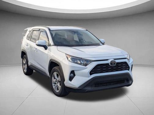 Super White 2020 Toyota RAV4 XLE