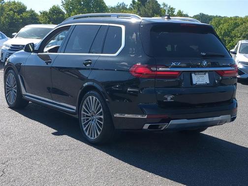 Black Sapphire Metallic 2019 BMW X7 xDrive40i