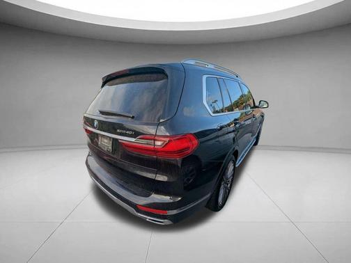 Black Sapphire Metallic 2019 BMW X7 xDrive40i
